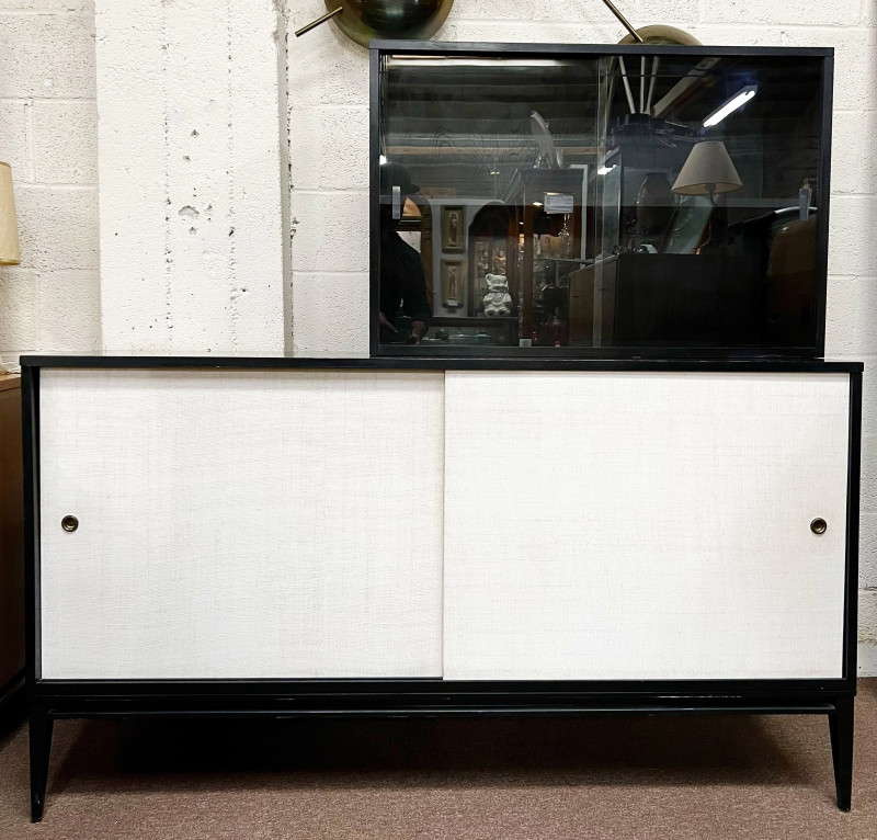 Credenza 