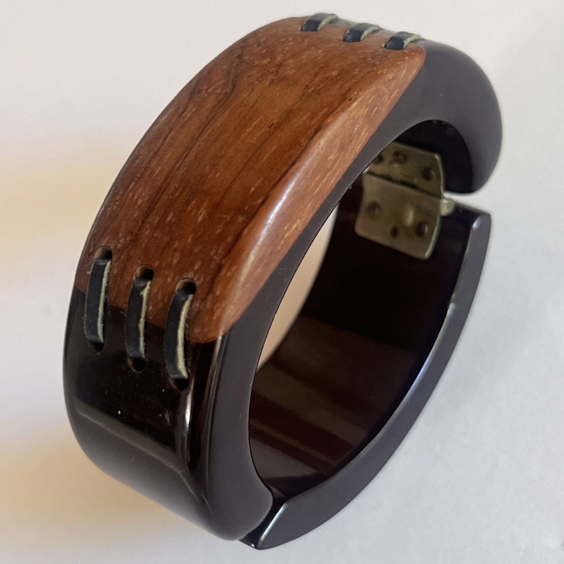 Bakelite Clamp