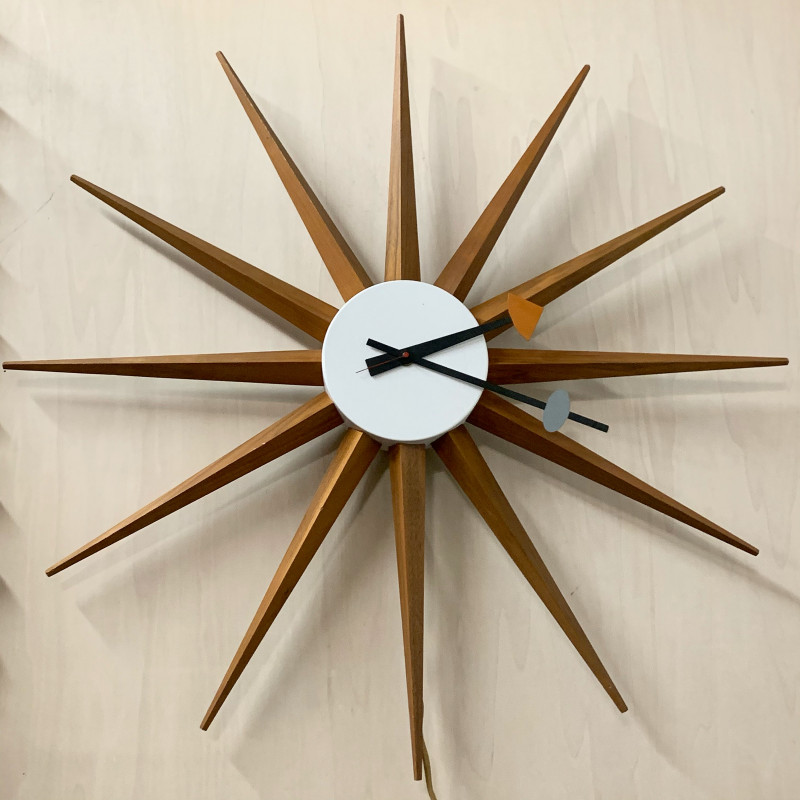 30" Spike Clock 2230